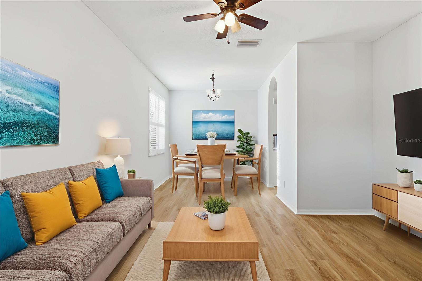 Virtually Stage Family/Dining Room