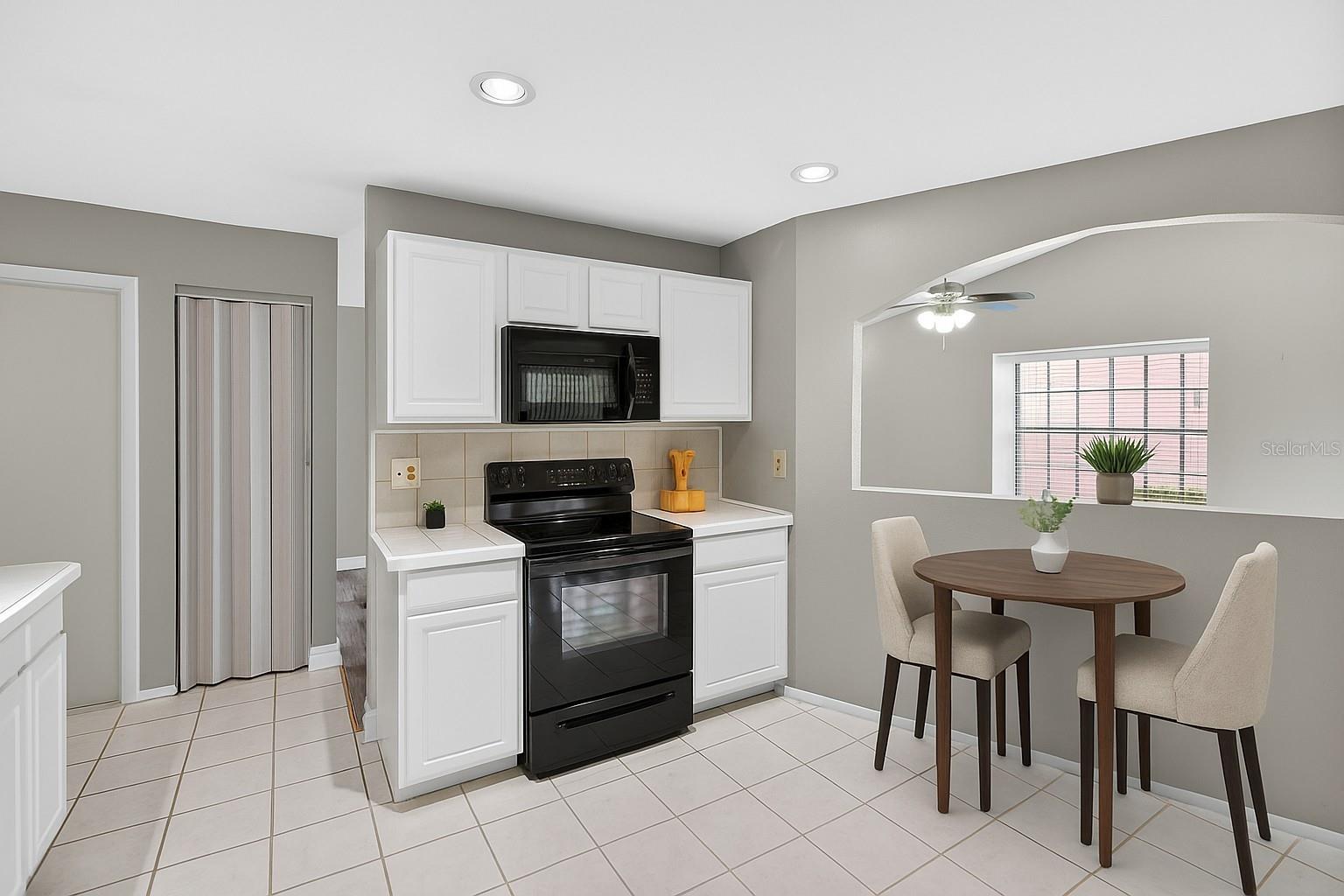 This photo has been virutally staged.