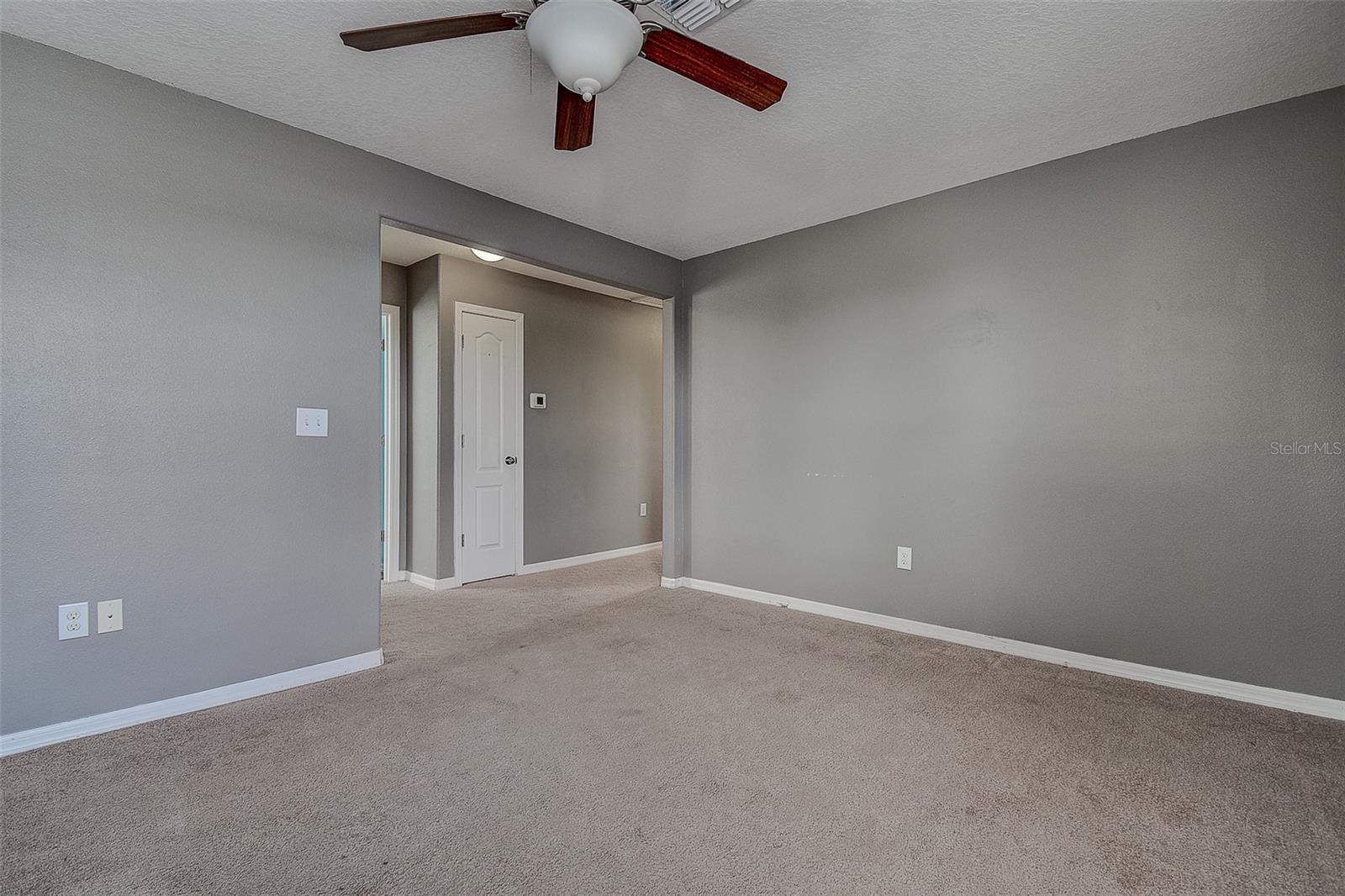 2nd Floor loft/family room