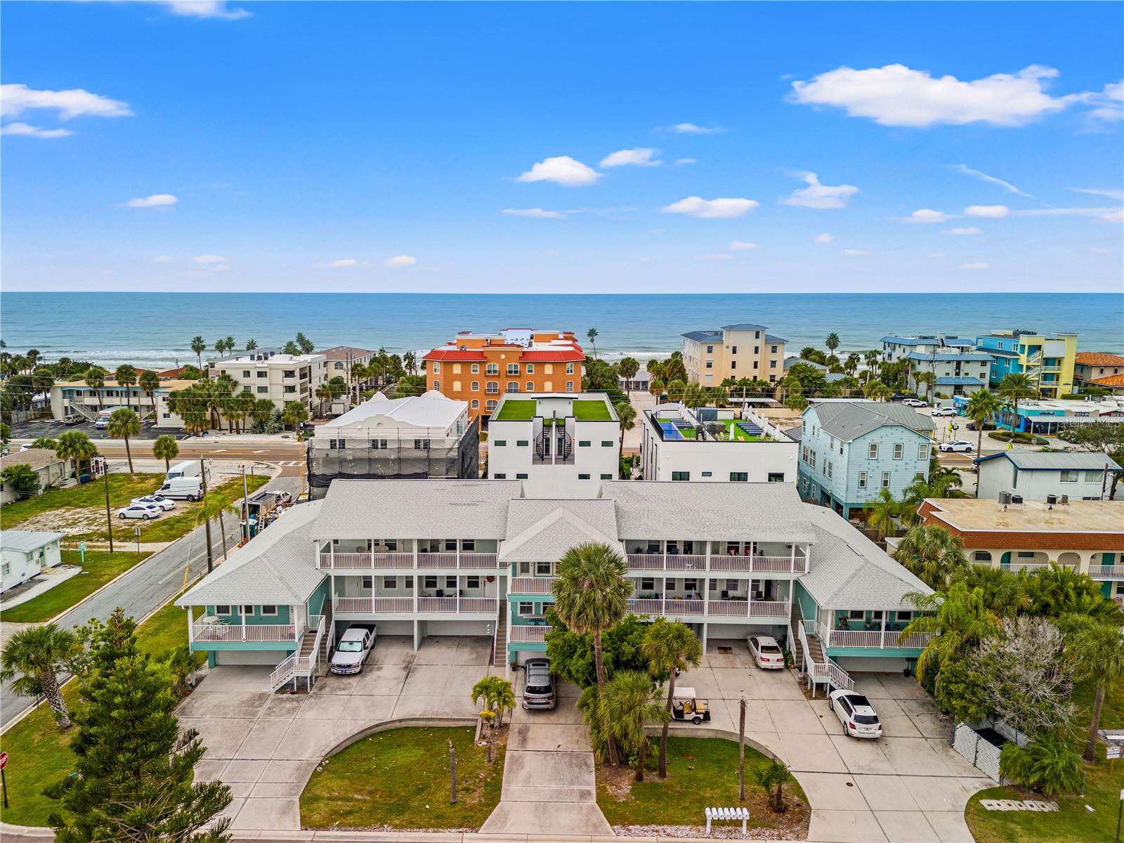 A 2-3 minutes walk to the beach