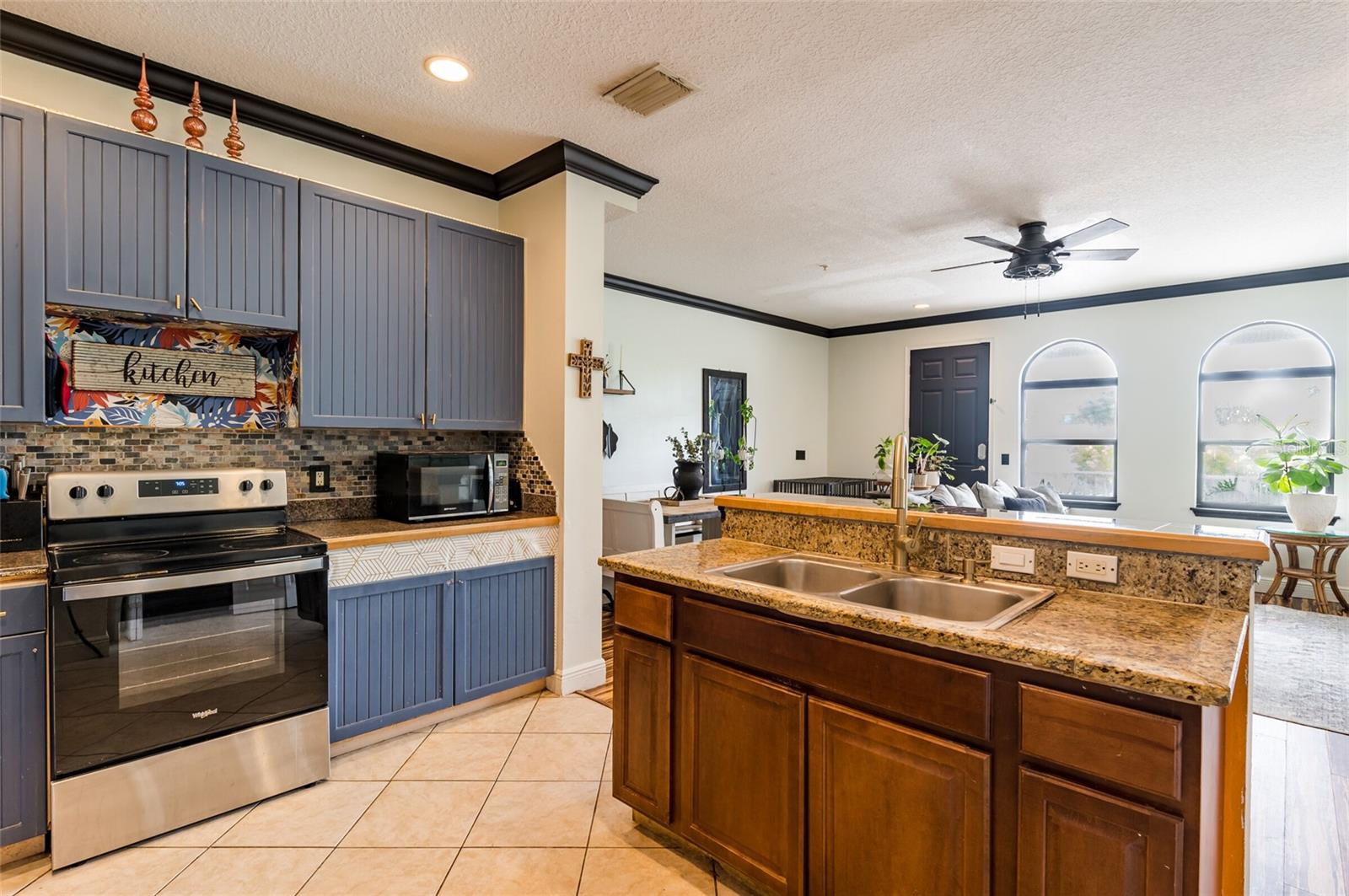 Picture from prior to tenant move in