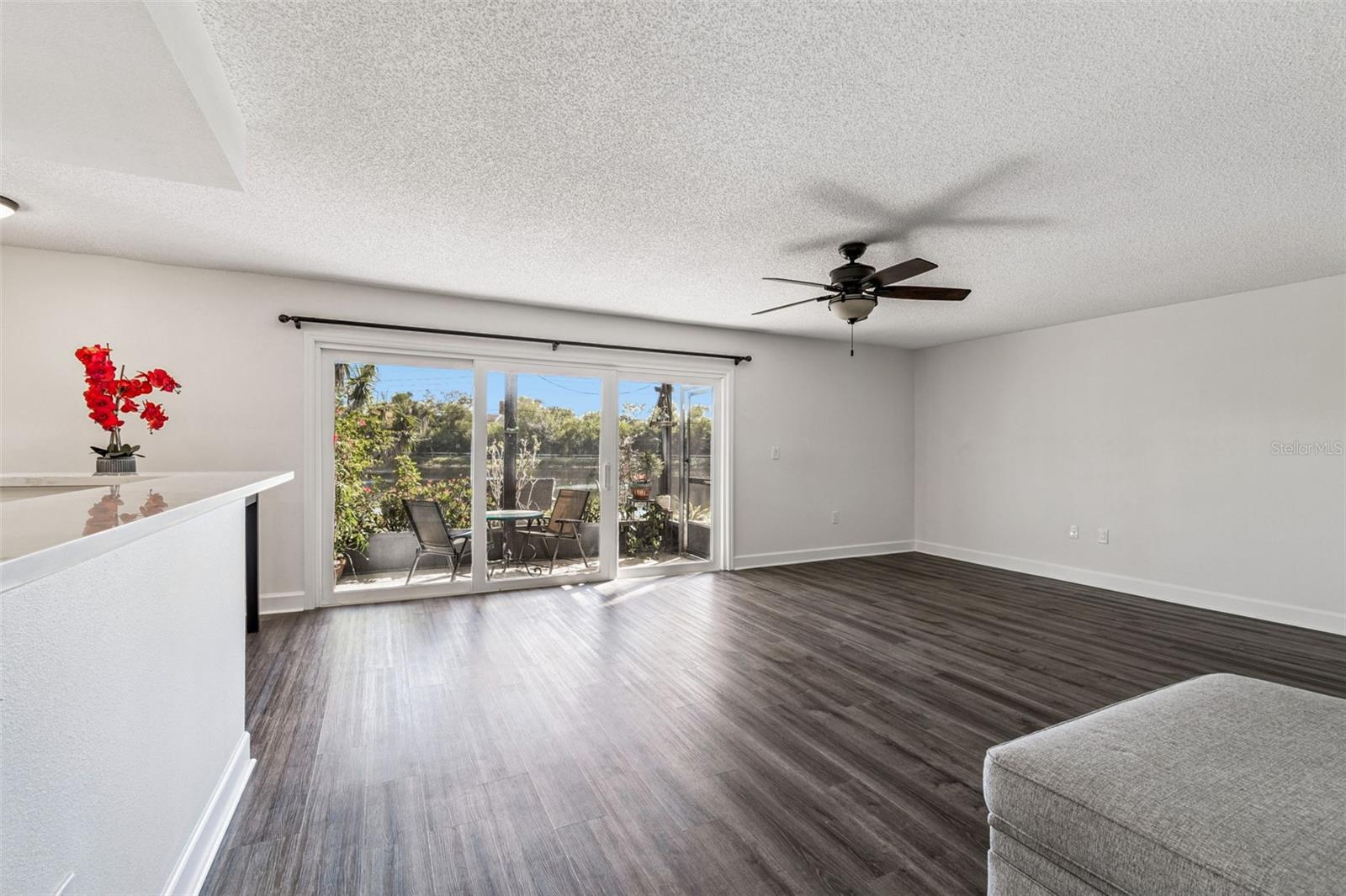 Enormous Family Room