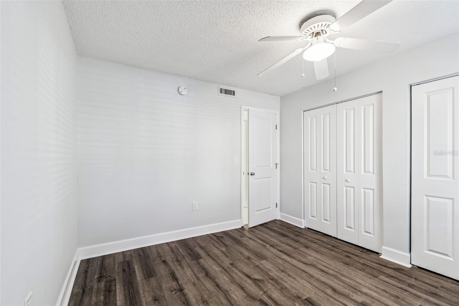 Guest Bedroom w/Double Closets