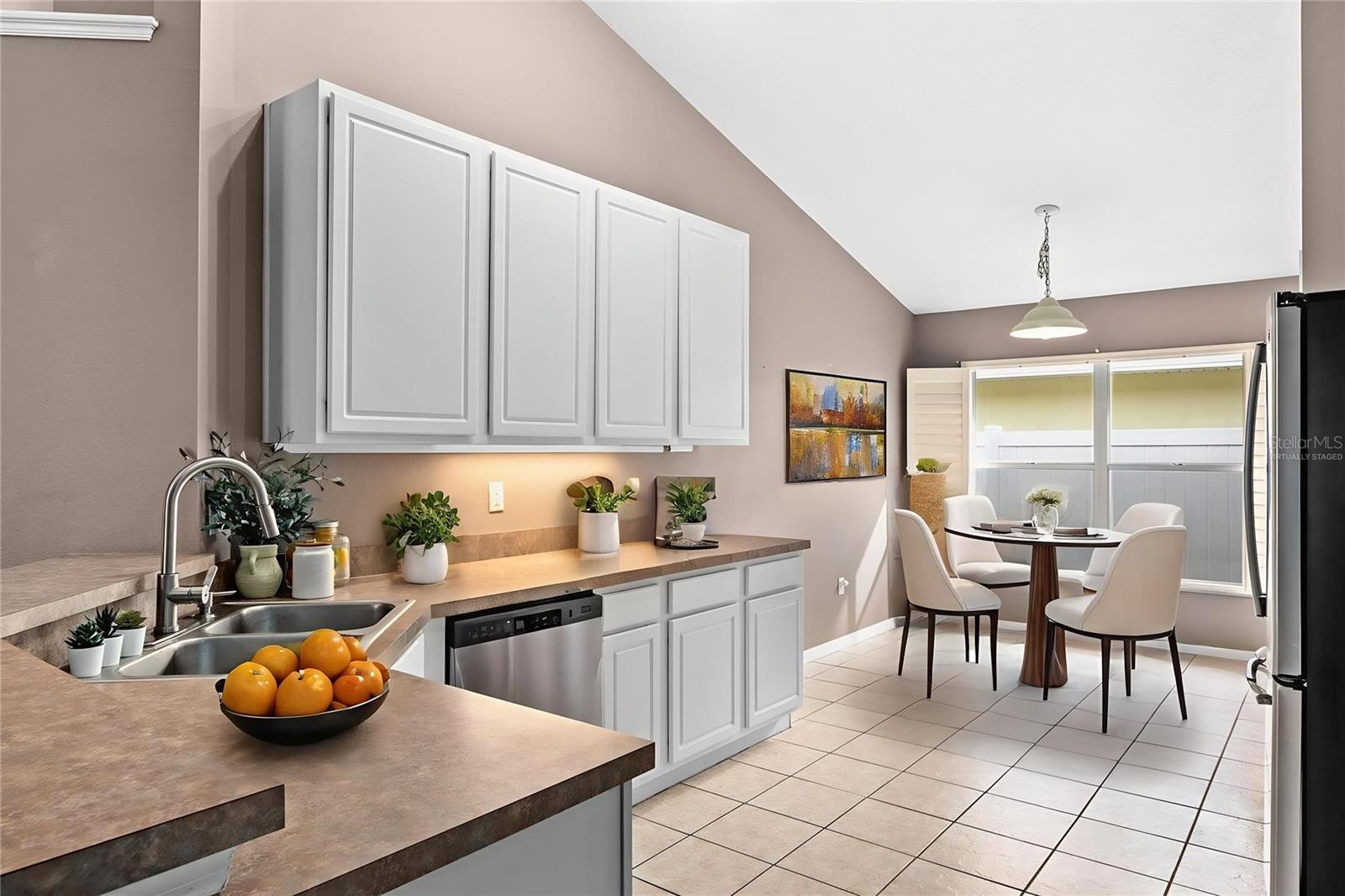 KItchen Virtually staged