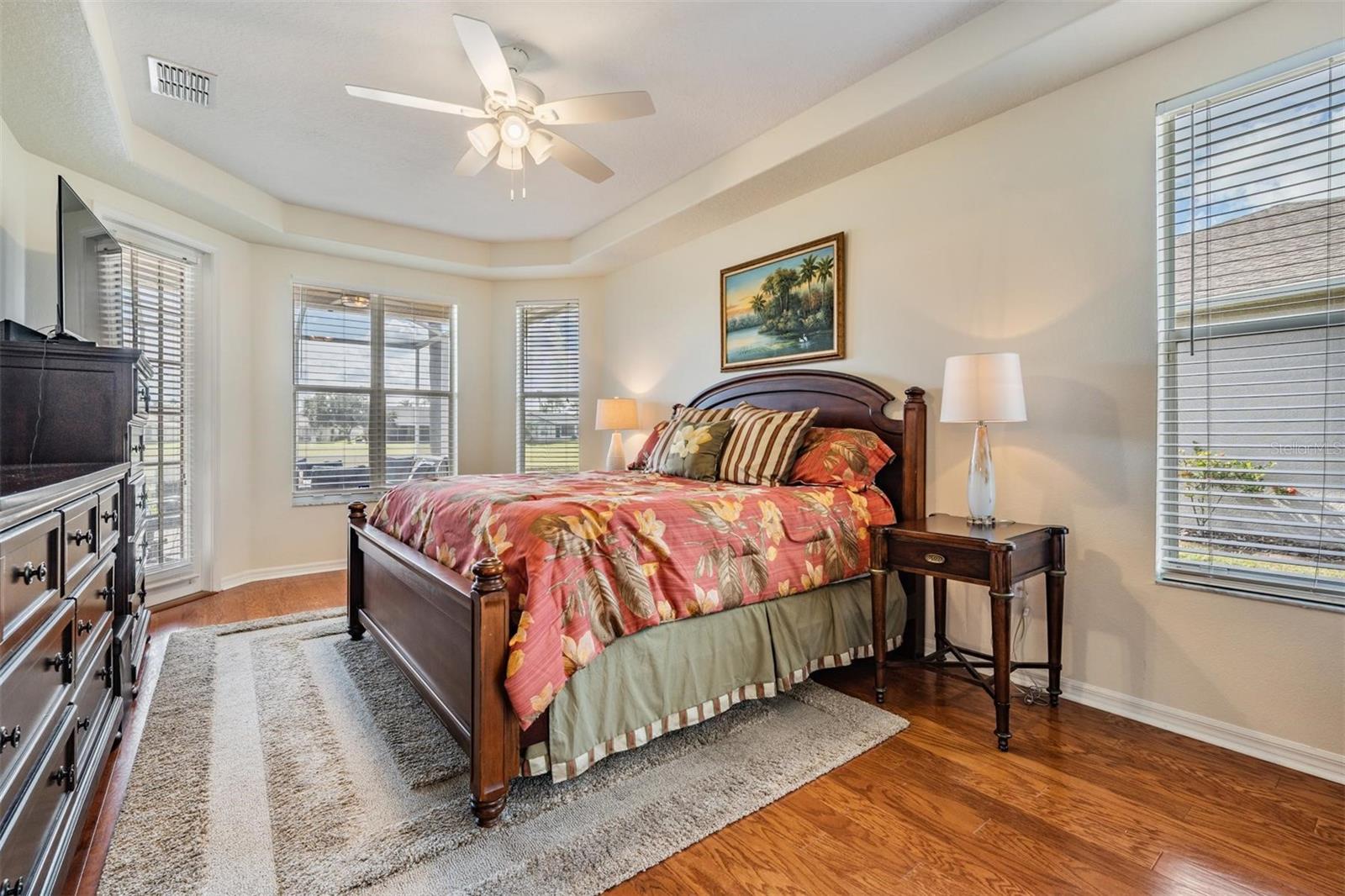 Direct access to lanai