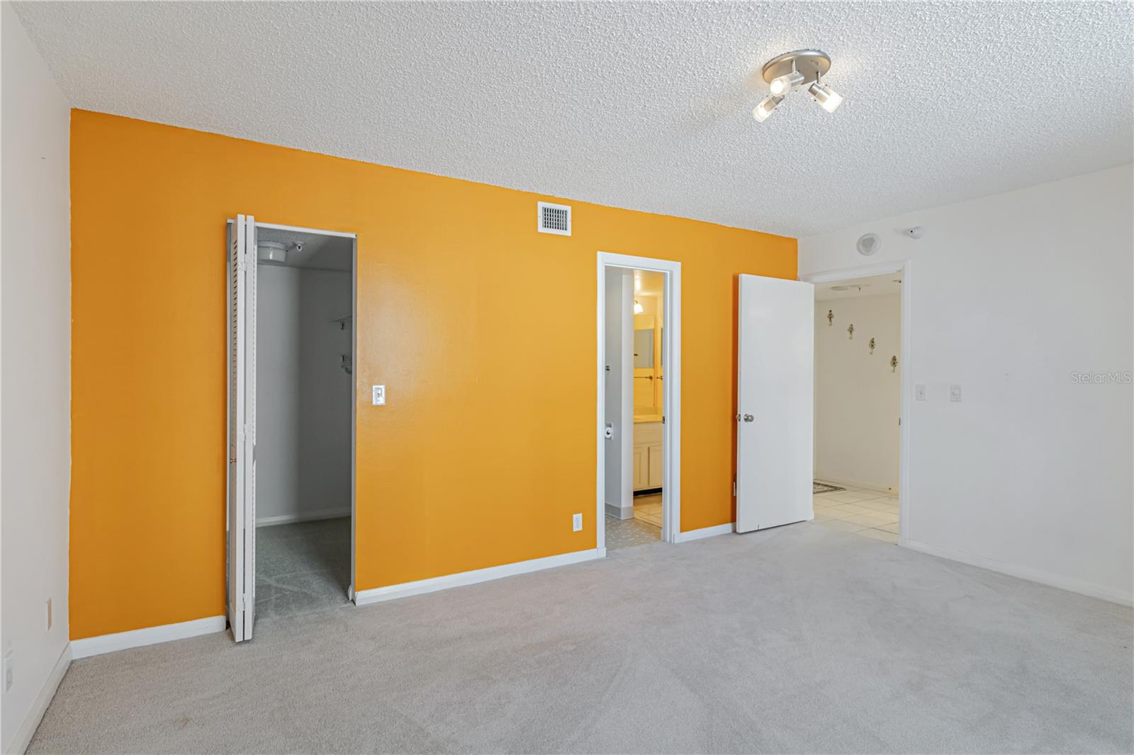 Second bedroom closet and ensuite