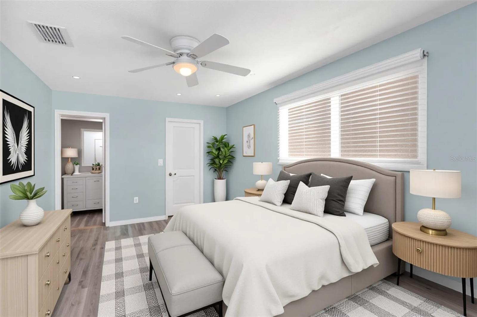 Upstairs Bedroom Ensuite with Walk In Closet
