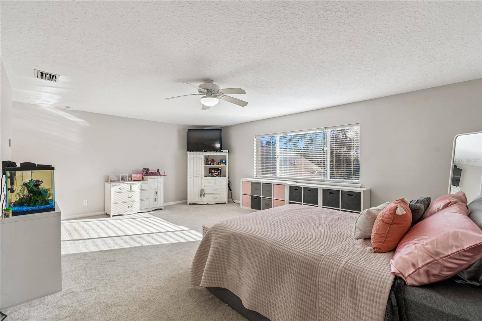 Fifth bedroom on the 2nd level can be used as study, bonus, library, crafts or play room