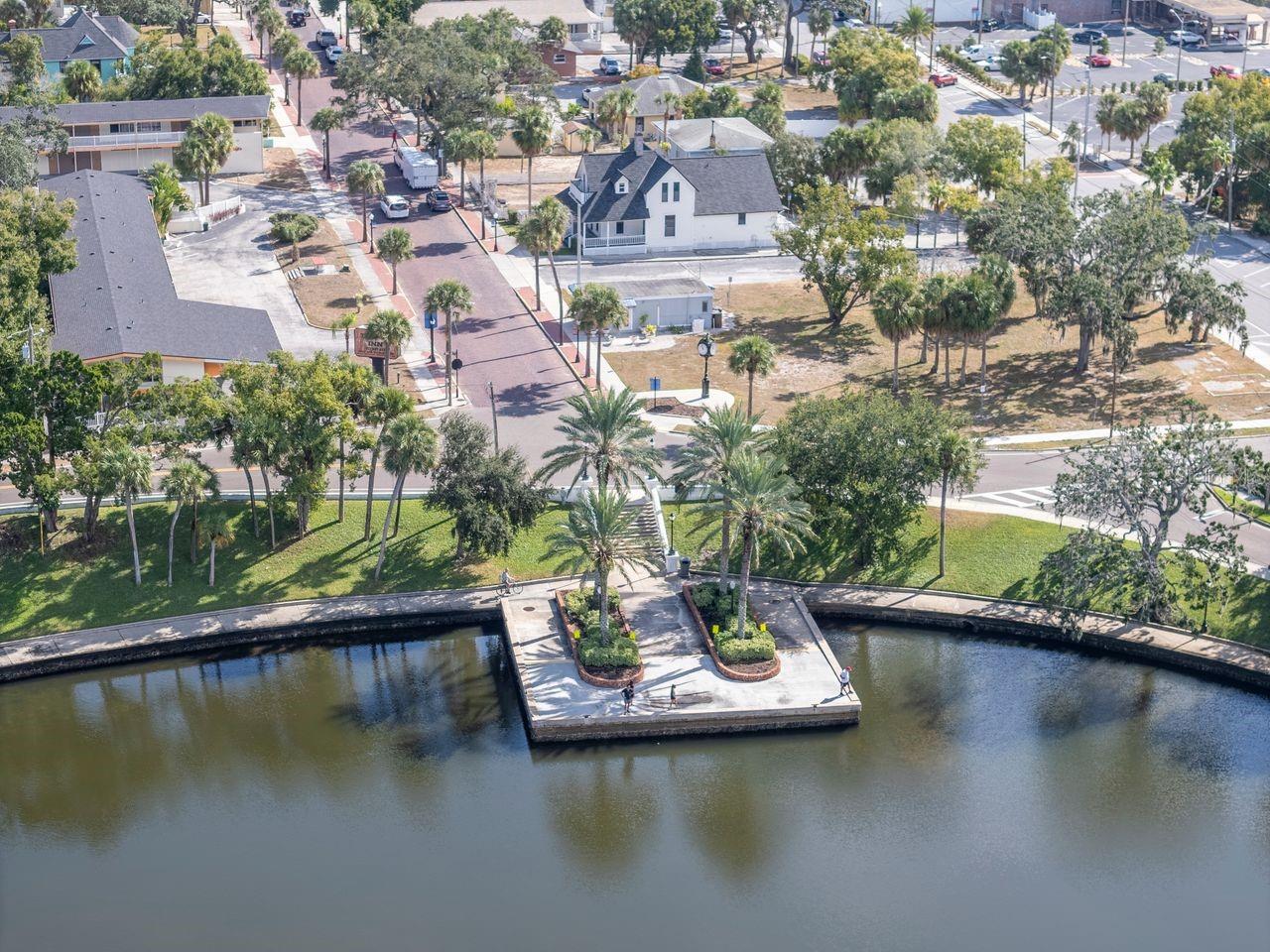 One of many famous spots. The Epiphany is held here and only 1 block from your home.