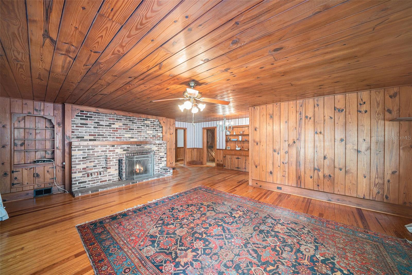 Wood burning fireplace