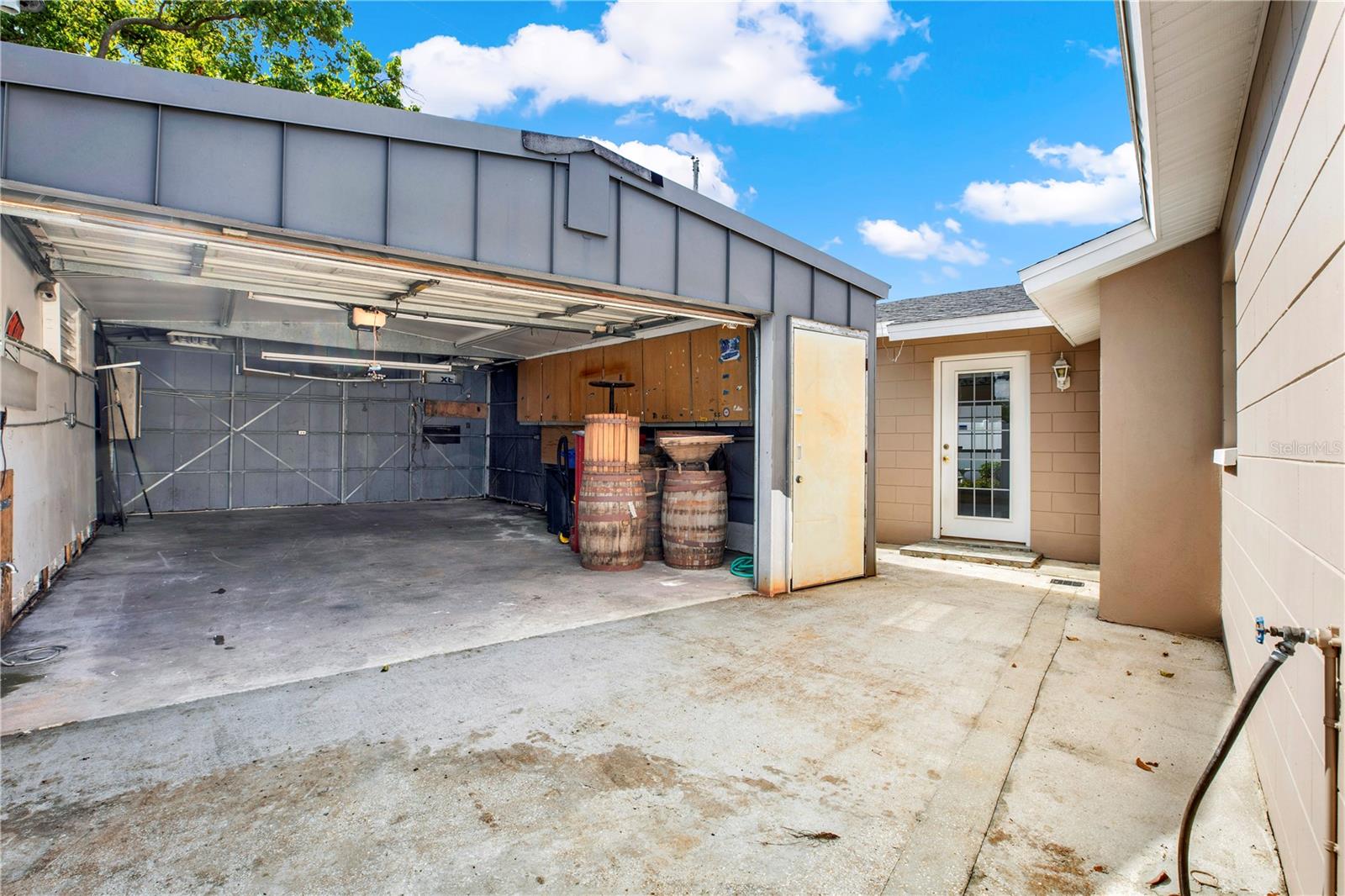 Garage not permanently affixed - NO VALUE