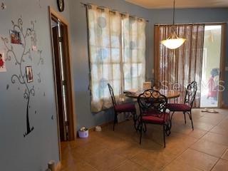 off kitchen dine area