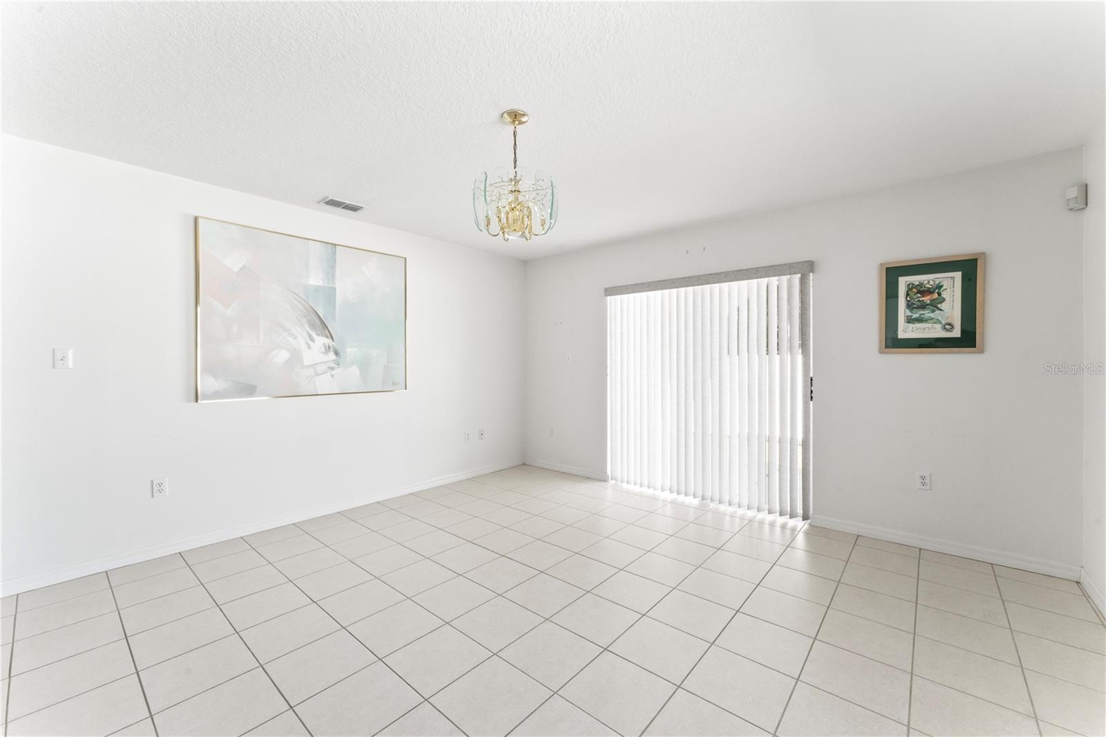 Family Room, Dining Area