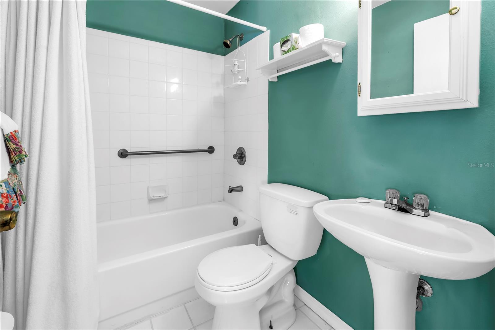 Guest house bathroom