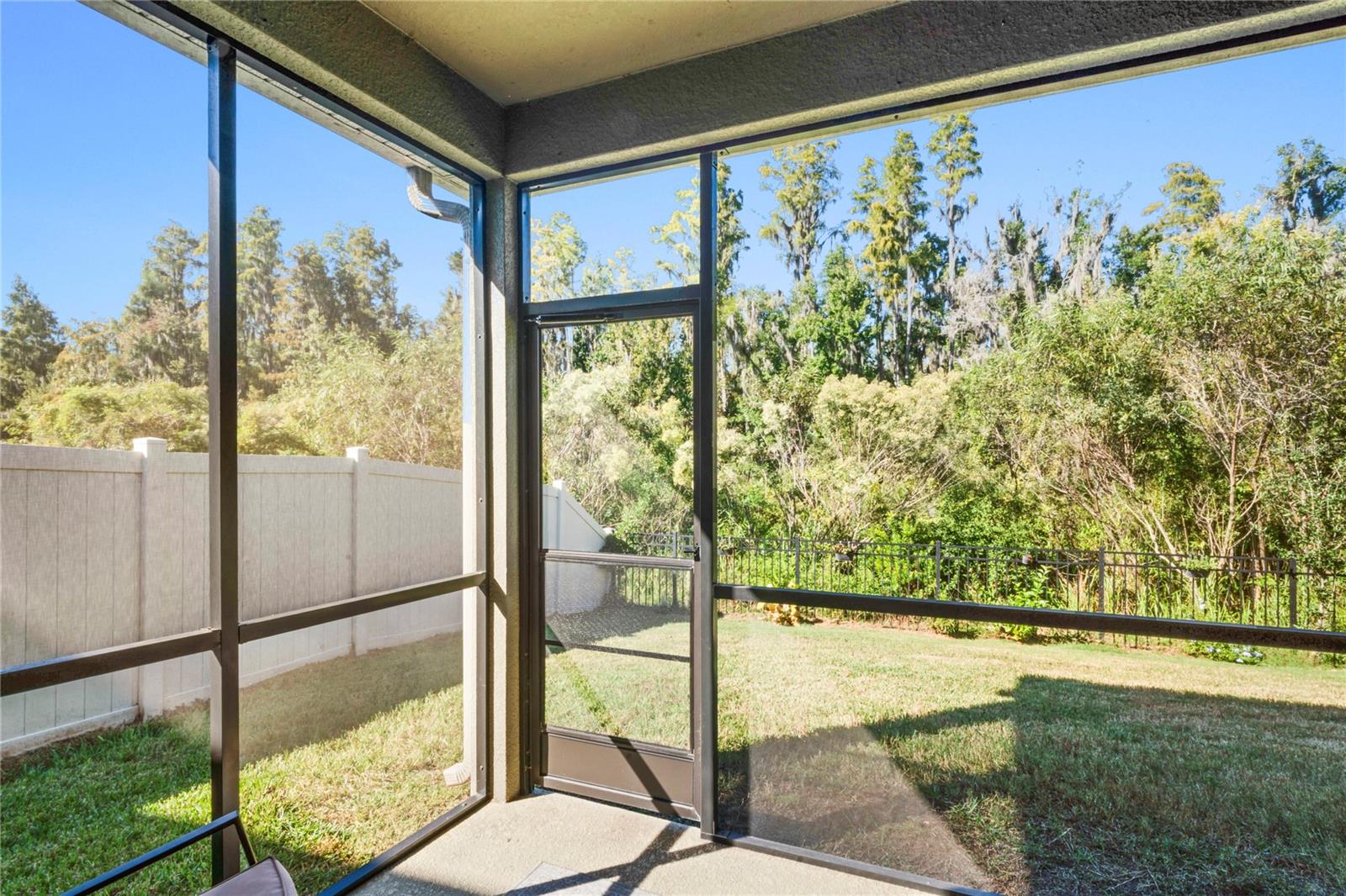 Screened area to enjoy