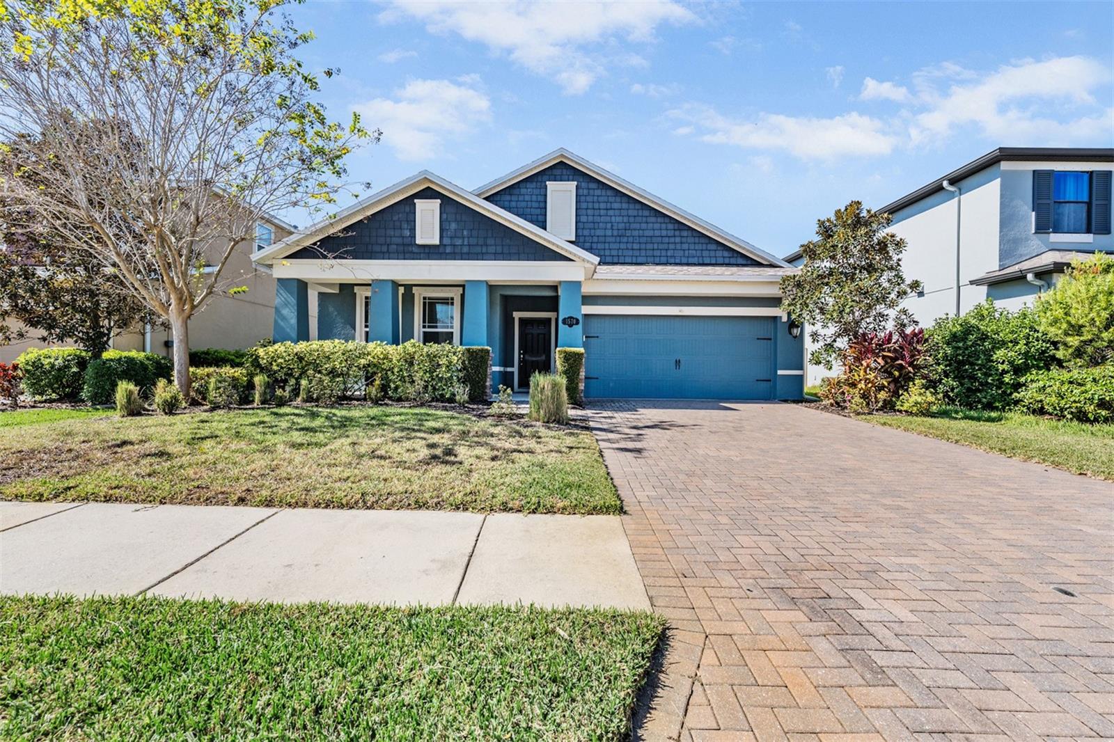 Perfect layout - 3 bedrooms/2 bathrooms/Office-Den/ Two Car Garage, Pavered Driveway