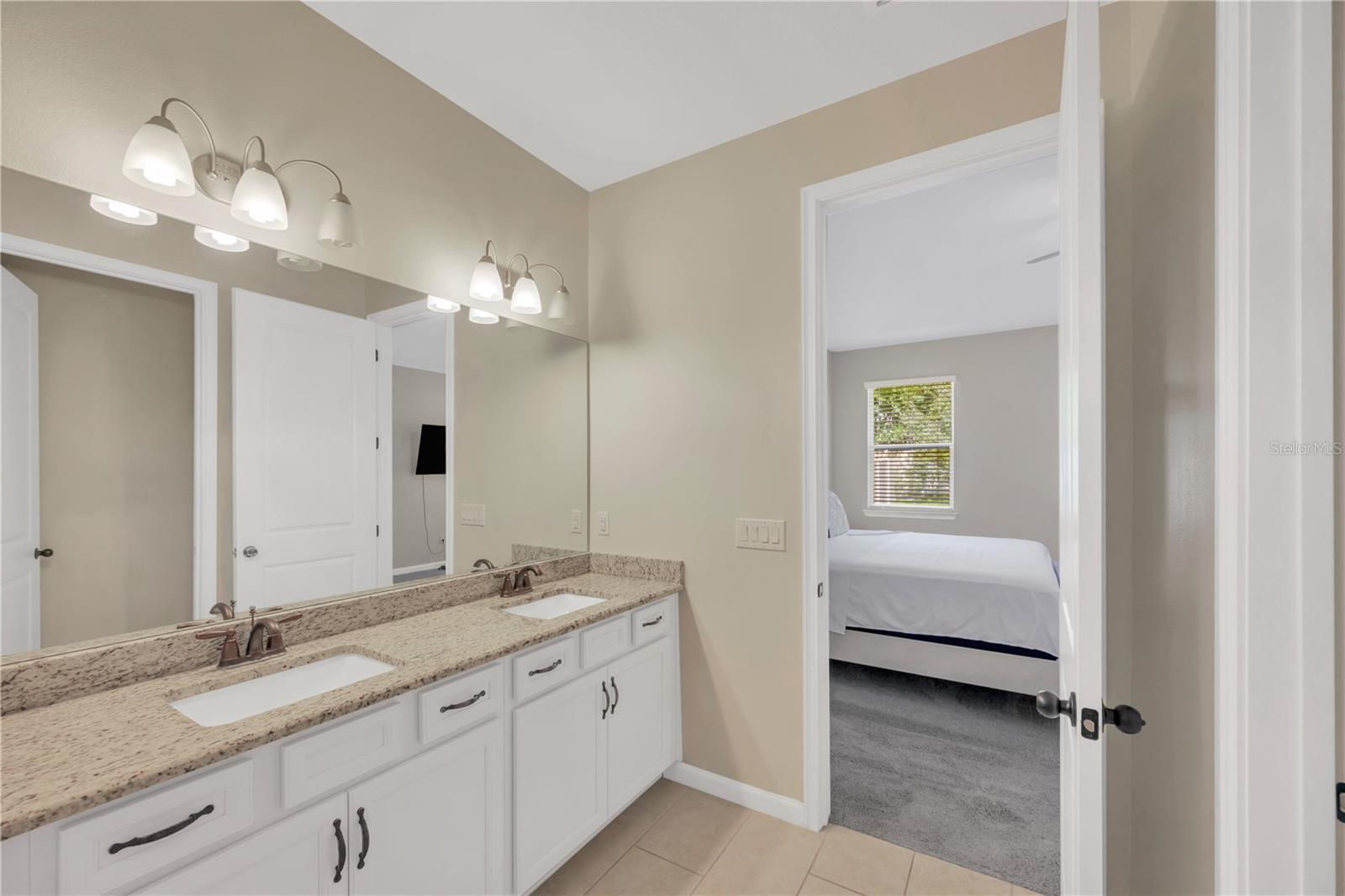 Primary bedroom 1, bathroom