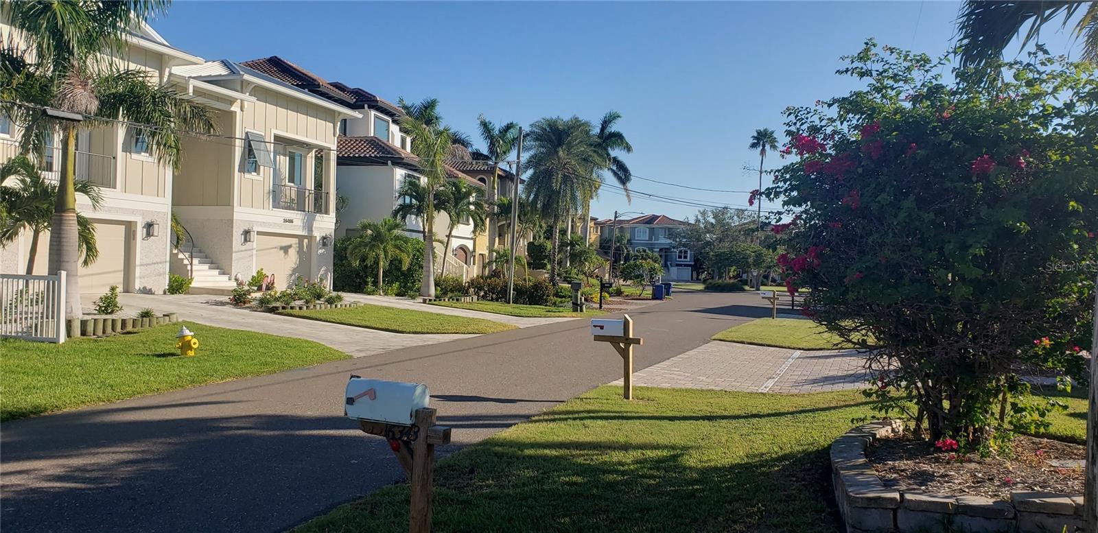 View toward Culdesac