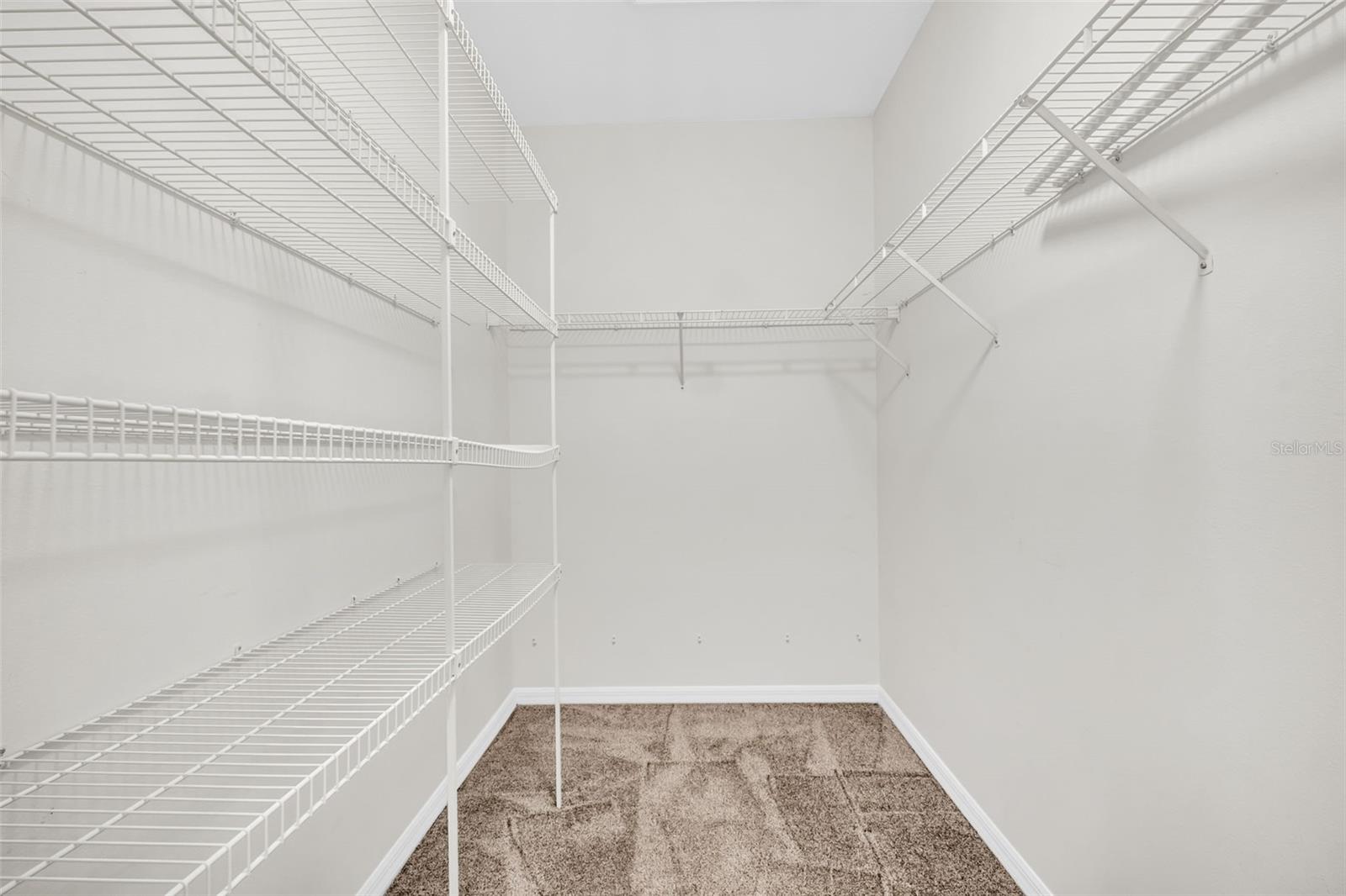 Huge walk-in closet~