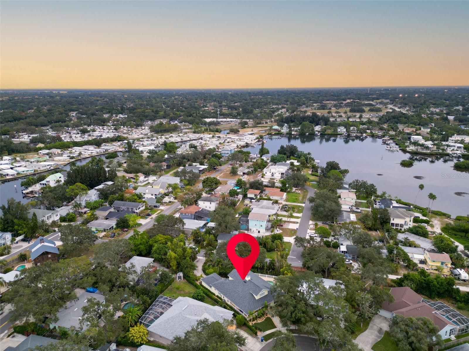 Just a few minutes from the public Sutherland Bayou public boat ramp~