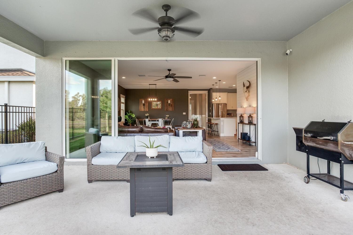 Covered Patio / Lanai