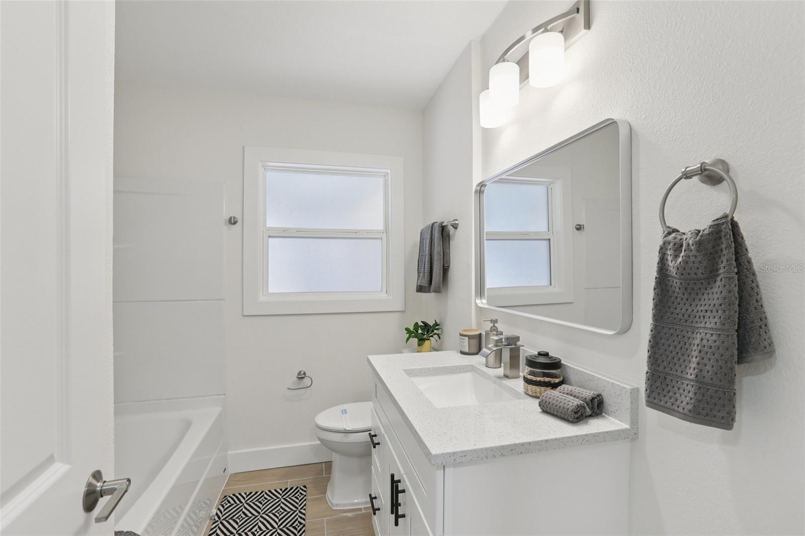 2nd Bathroom