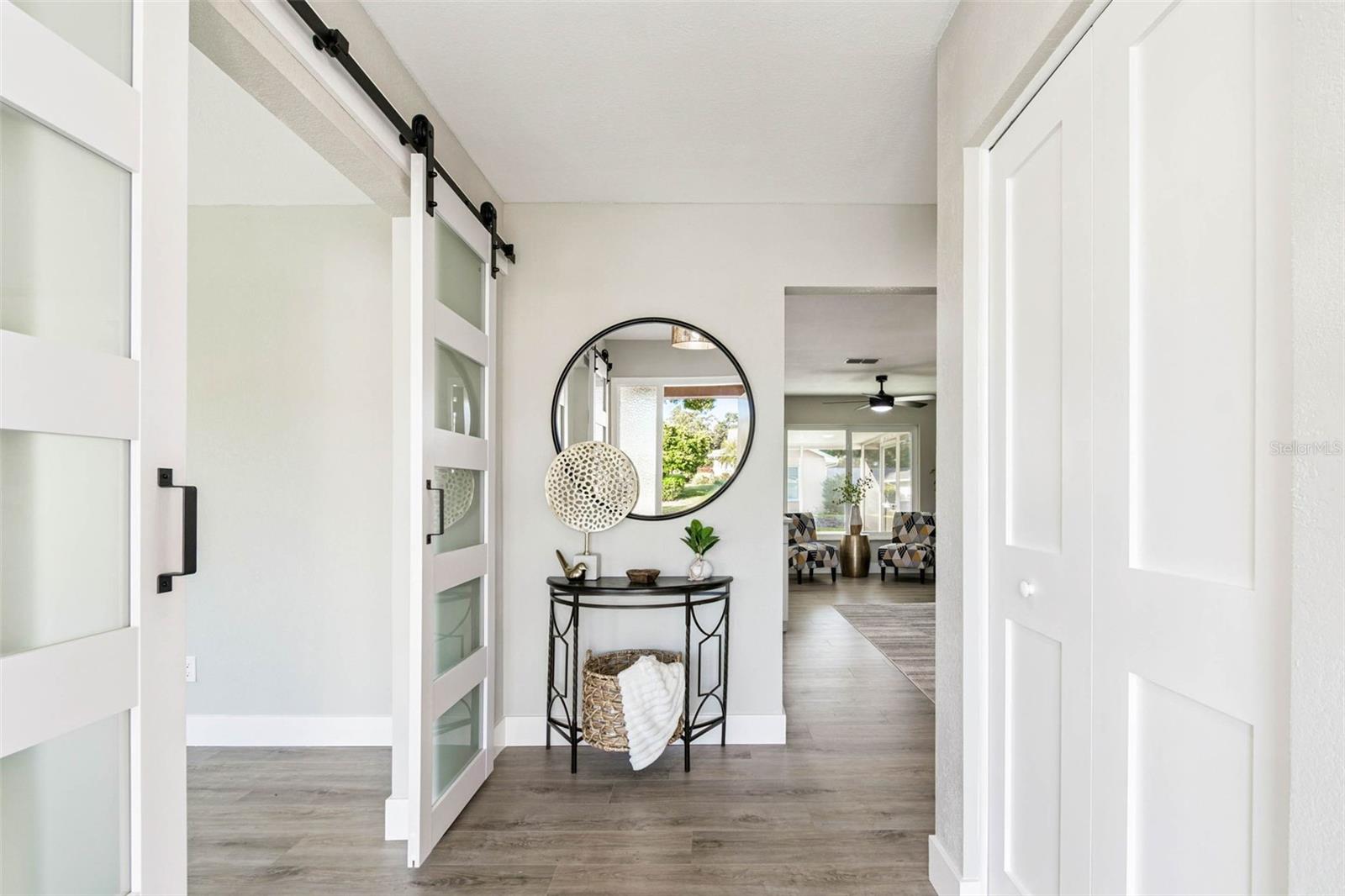 Inviting Entry with flex space to the left