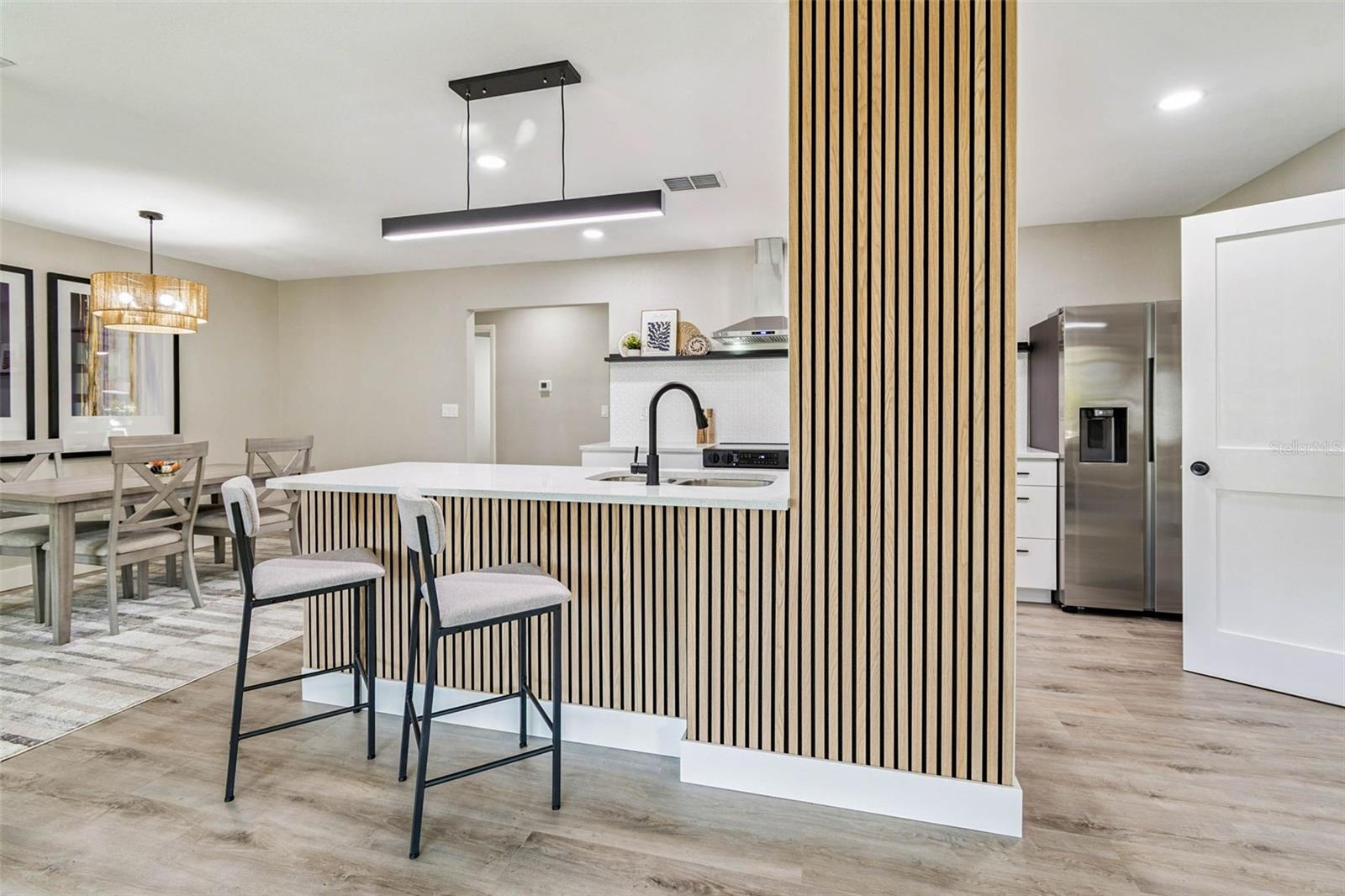 Breakfast bar beautiful feature wall