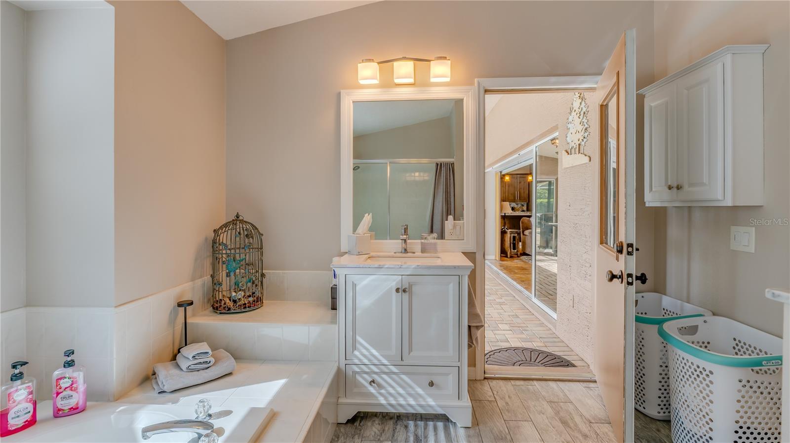 MASTER BATH/POOL BATH