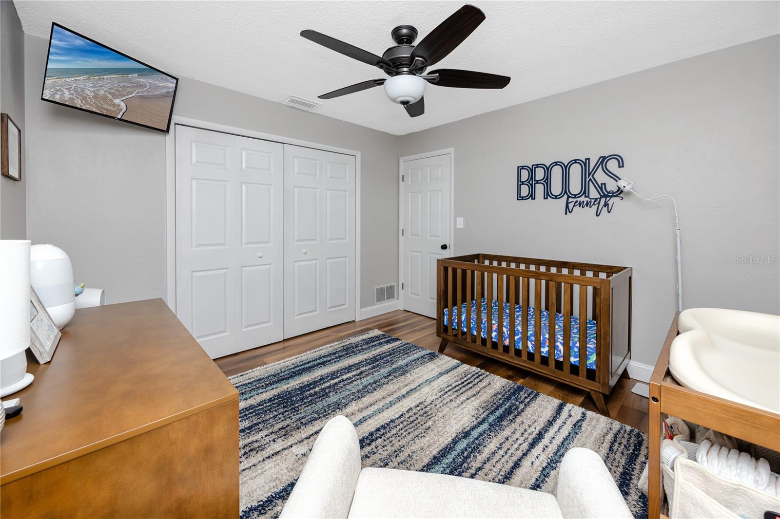 Spare Bed and closet