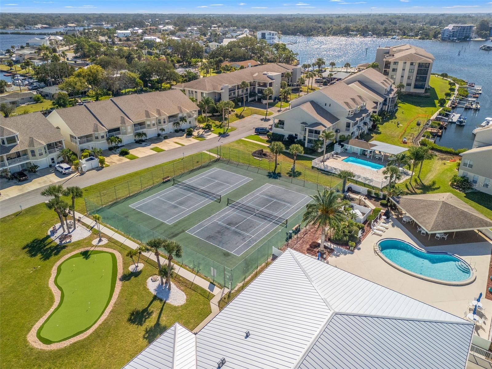 Tennis / Pickle Ball Courts