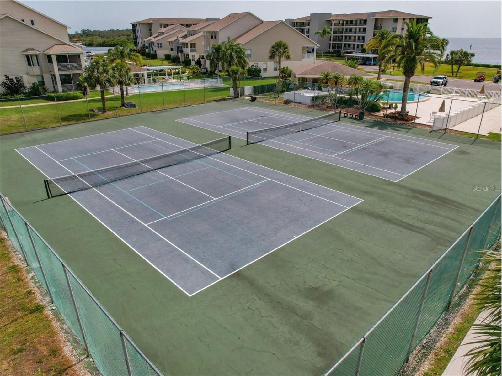 Tennis / Pickle Ball Courts
