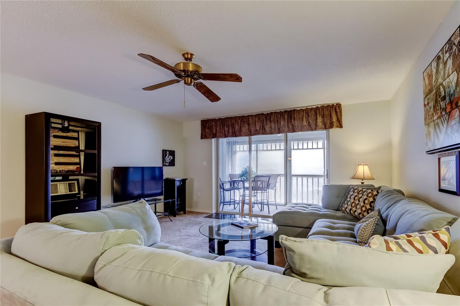 spacious living room