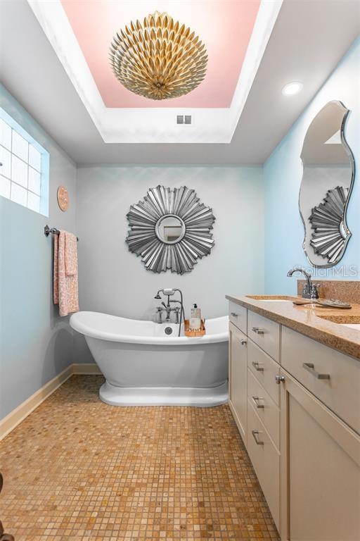 Separate Soaking Tub