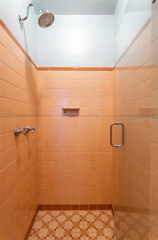 Stand Alone Vintage Shower