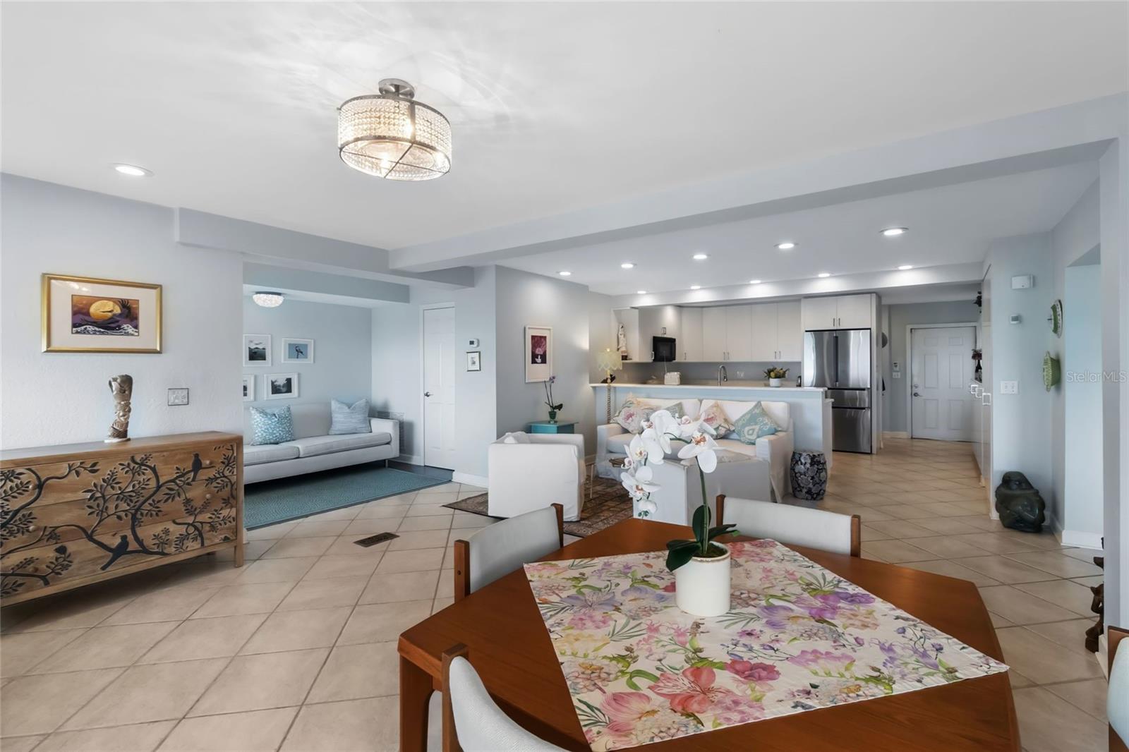 Ample Space for Entertaining