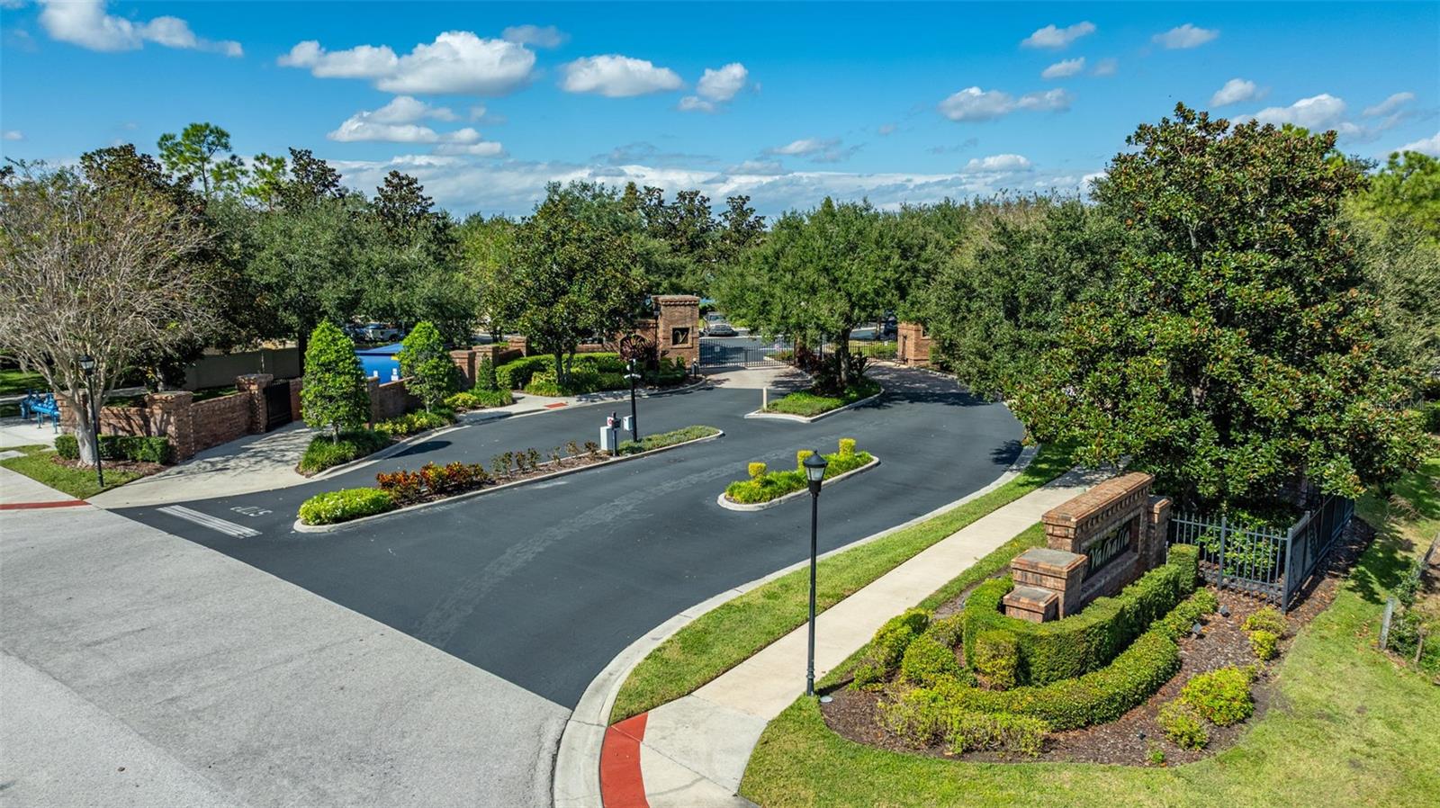 Gated Entrance! Such a classy Entrance!