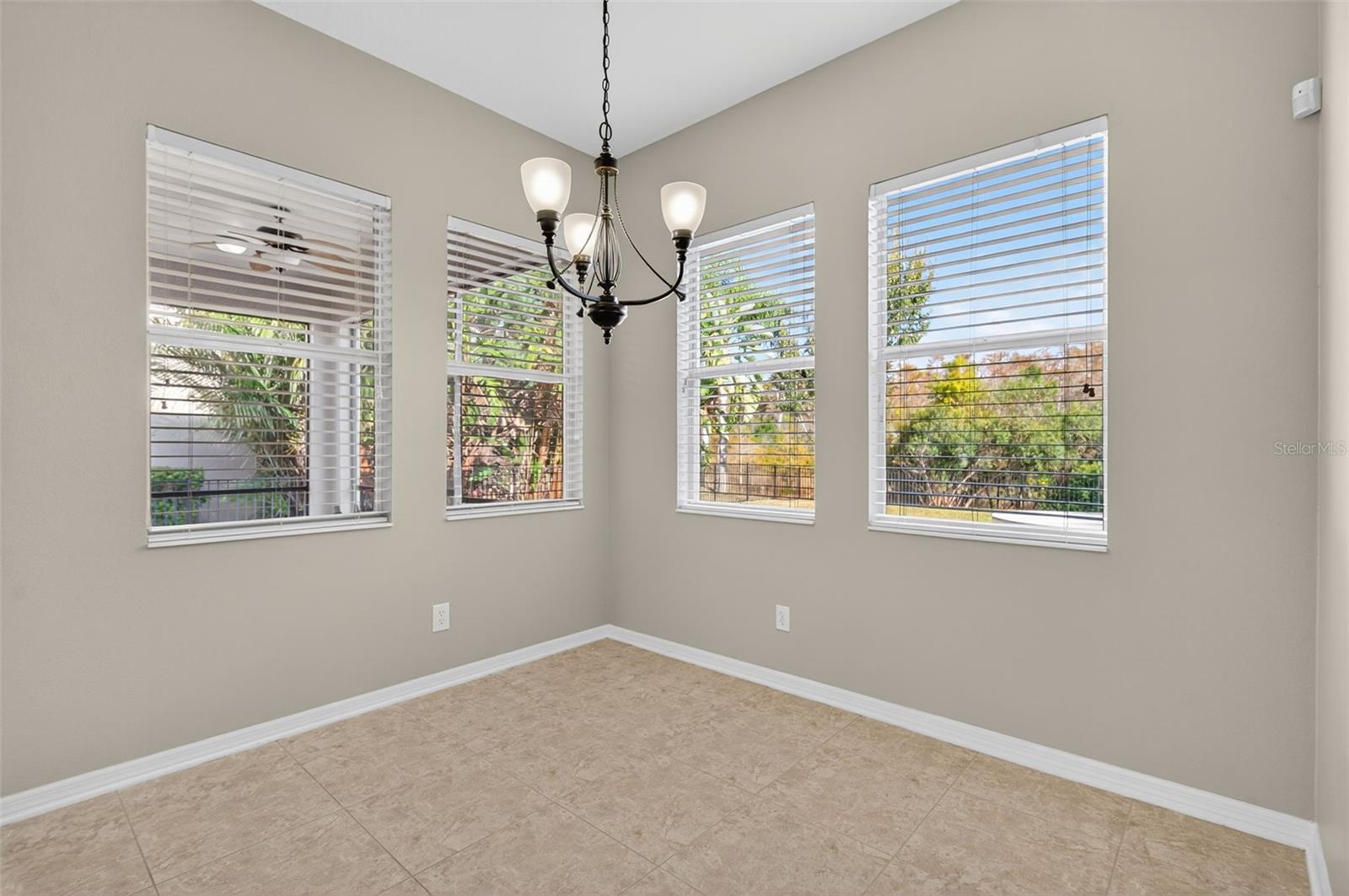 Beautifull view while eating breakfast!