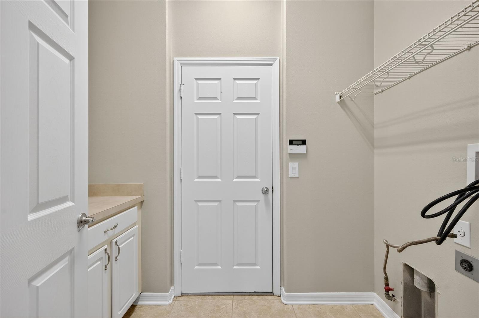 Gas/electric hookups