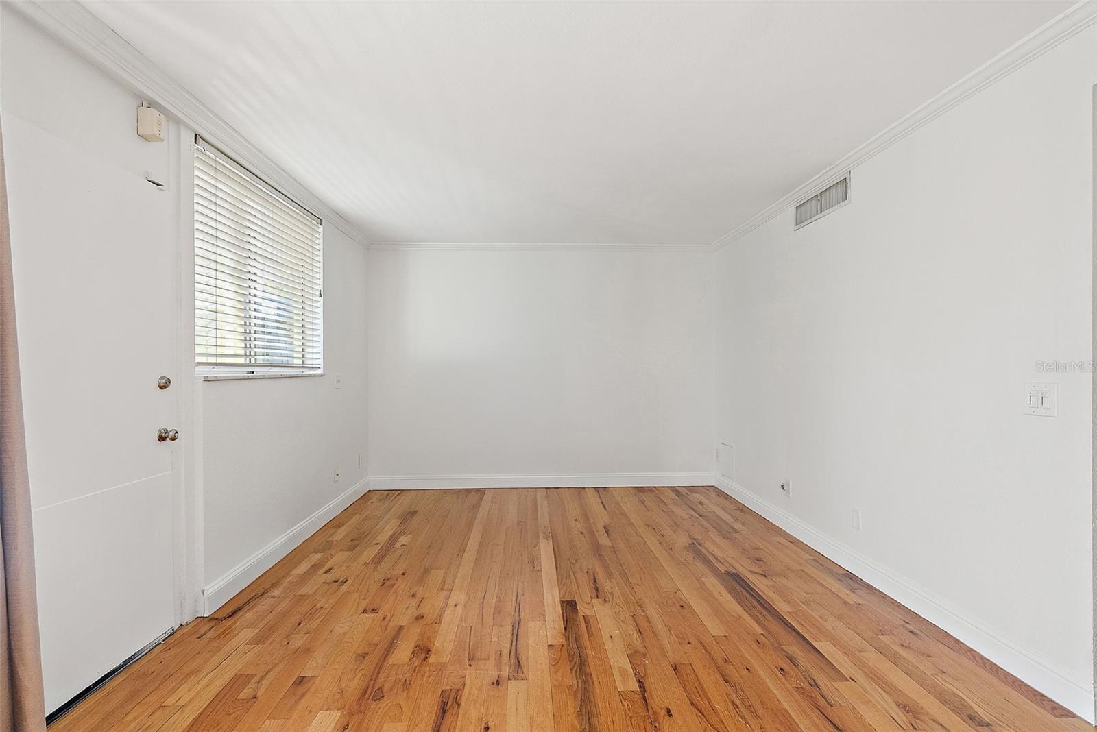 Entrance to the living room