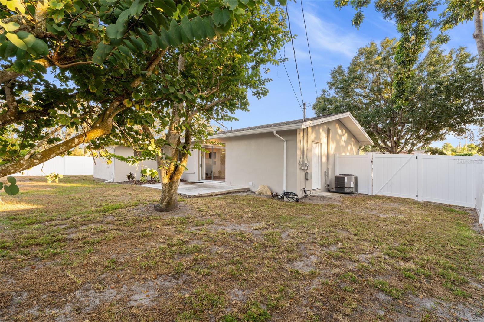 Large corner lot perfect for pets, kids, entertaining and BBQs!