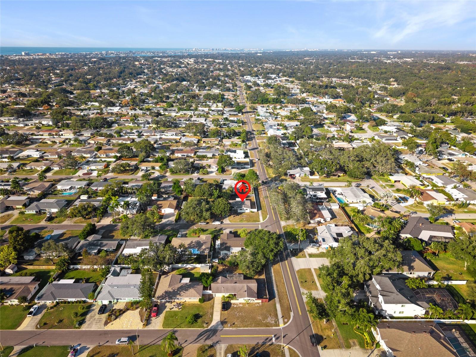 Minutes from beautiful Gulf beaches, high and dry X flood zone!