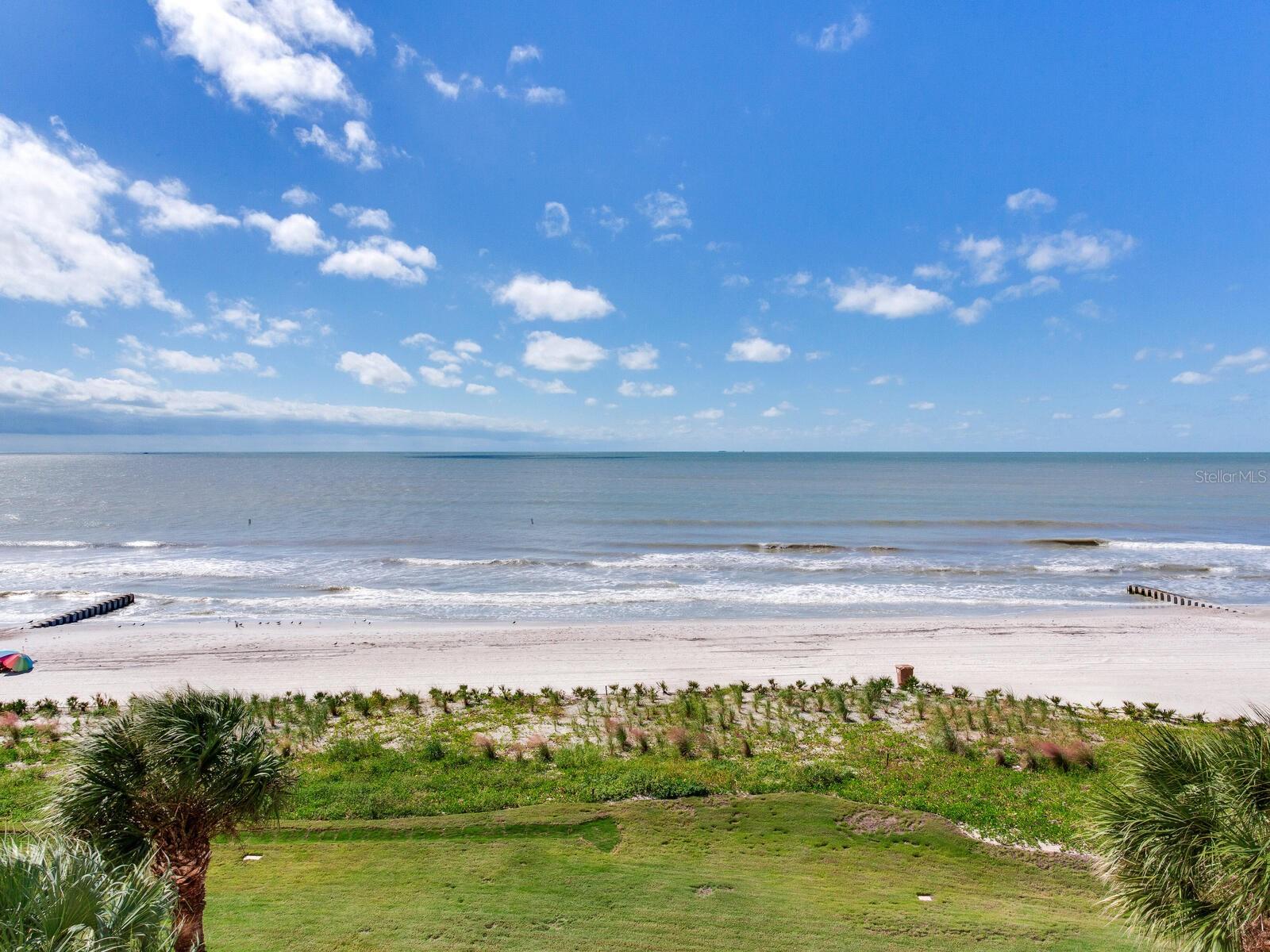 Direct Beach & Gulf views from 408