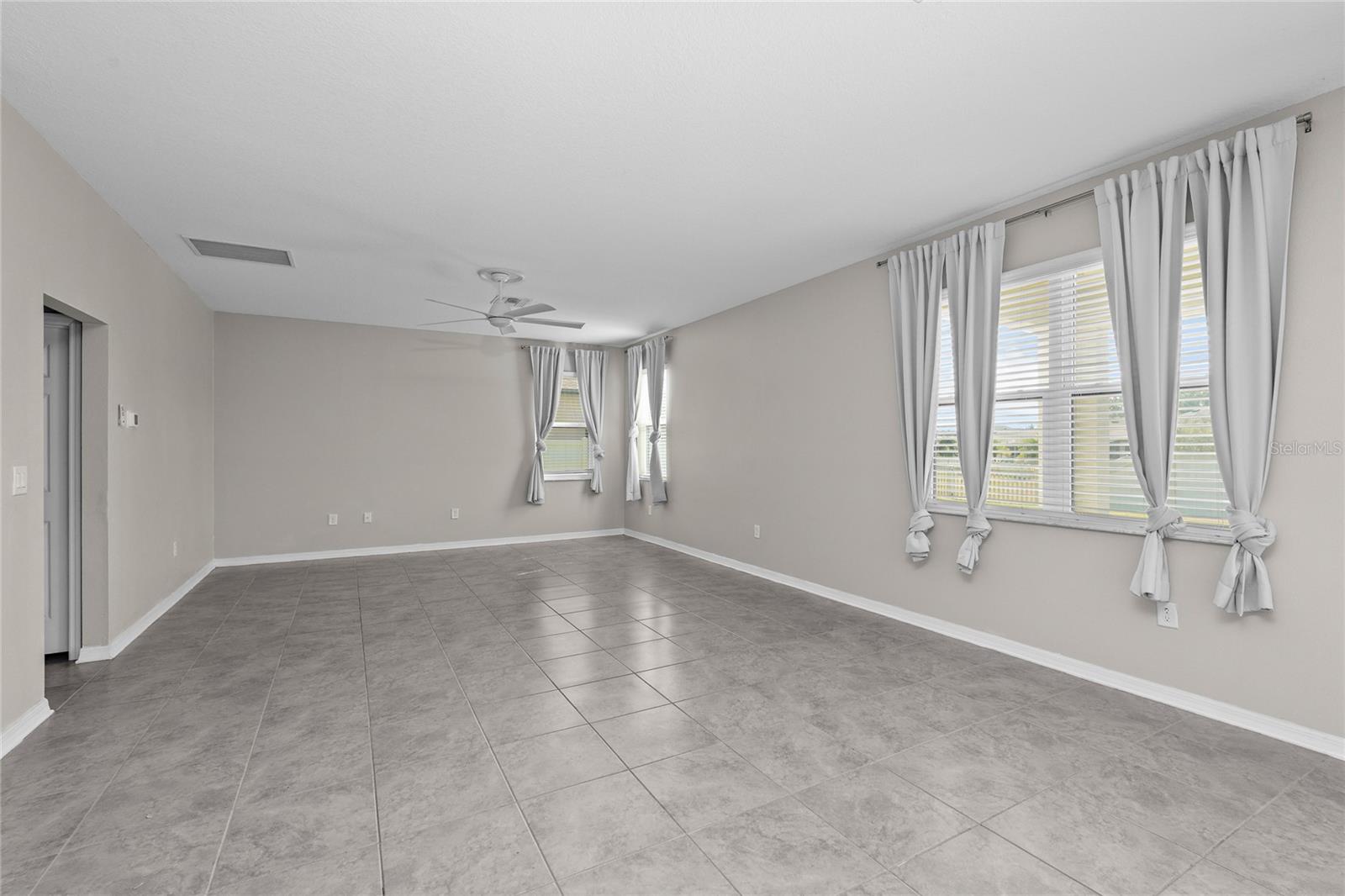 Expansive family room!