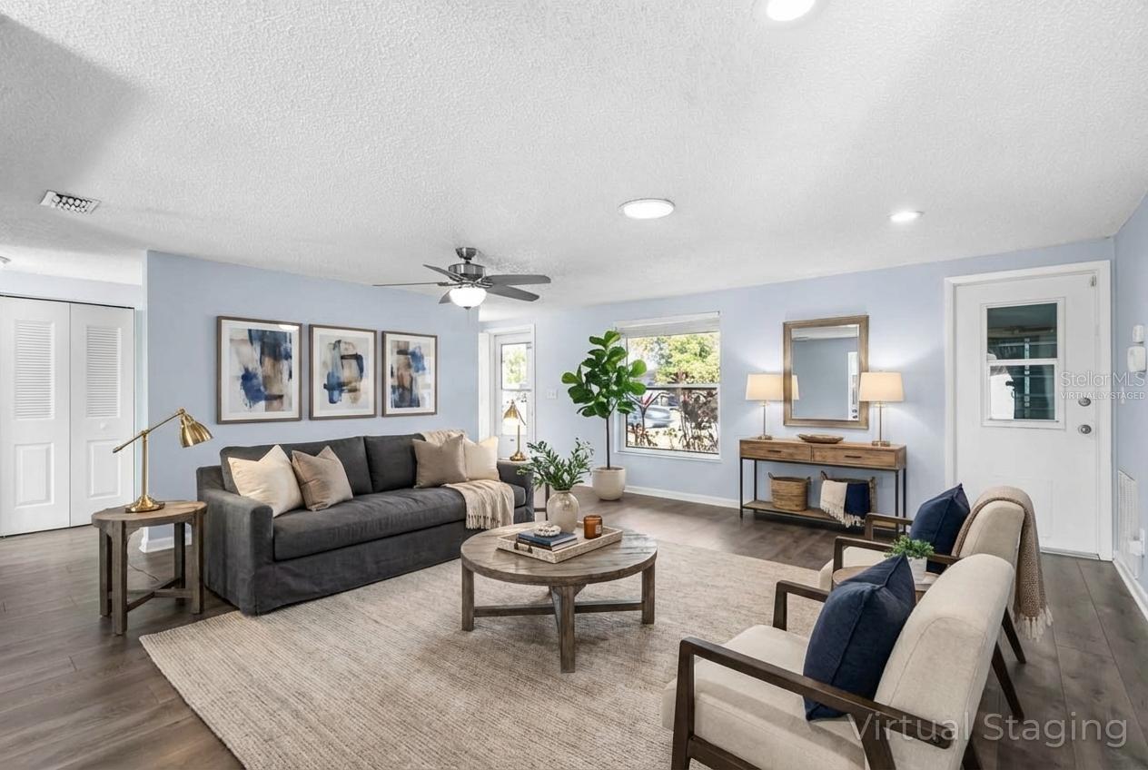 Virtual staged- Family Room