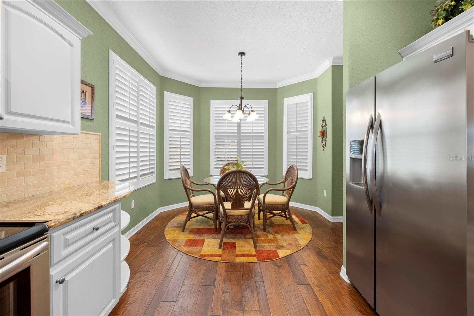 Kitchen and Breakfast Nook