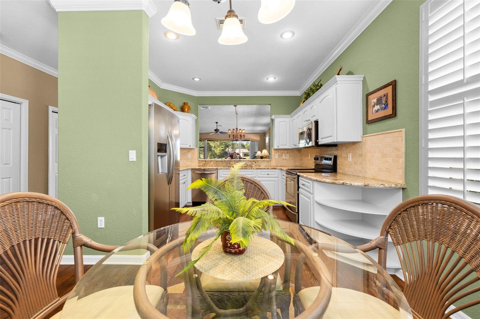 Kitchen and Breakfast Nook
