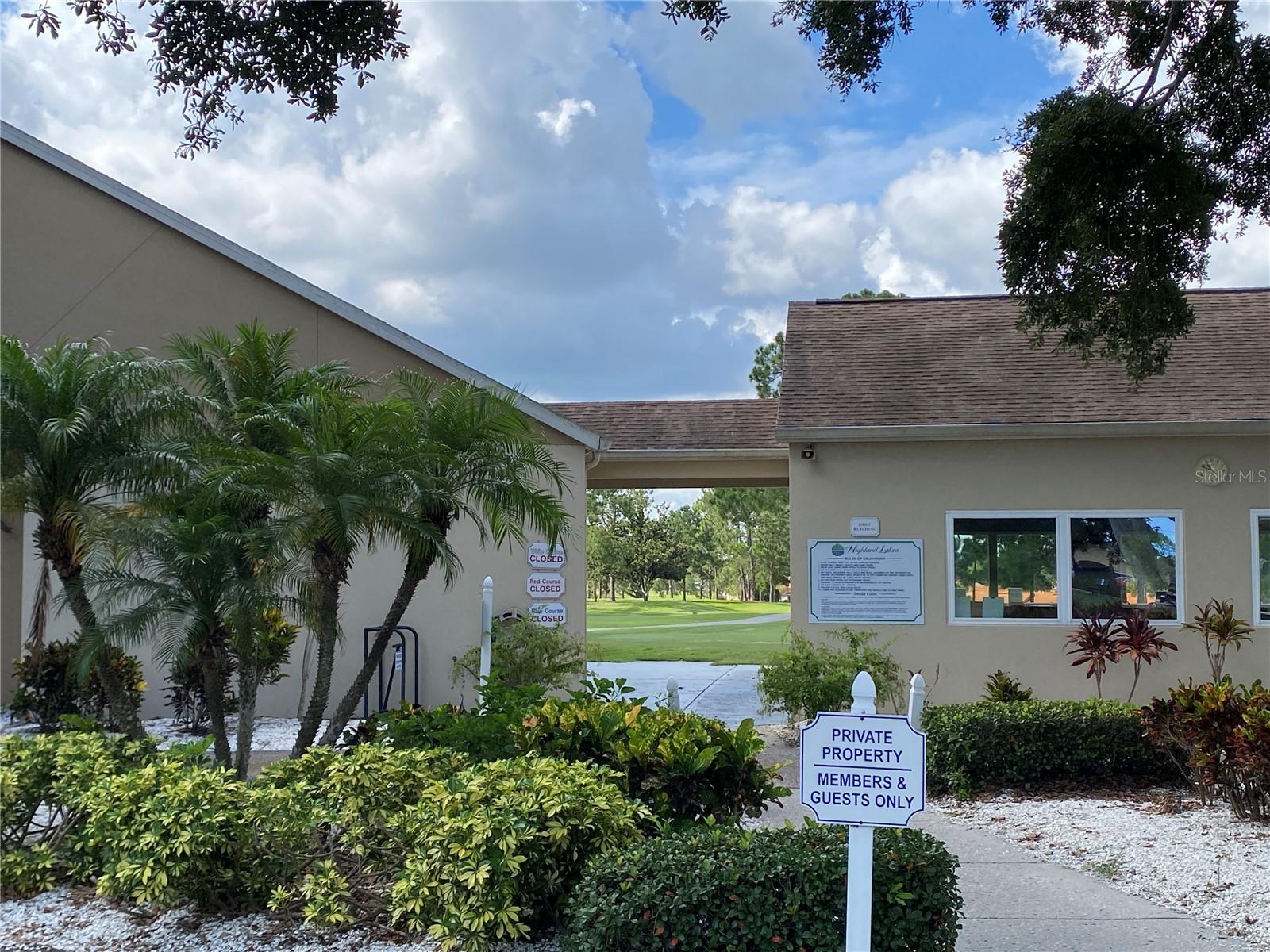 Golf starter buildings