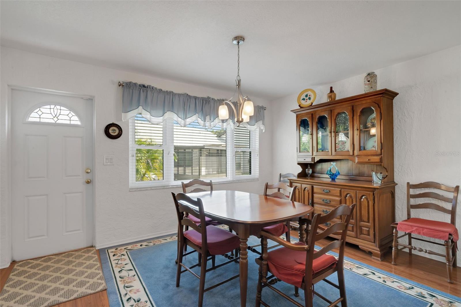 Dining room can be a den