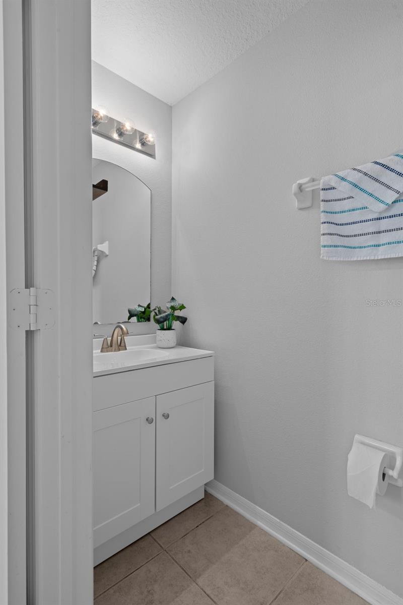 Half Bathroom in the fourth bedroom